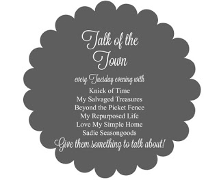 c5d16-talk-of-the-town-button-knick-of-time